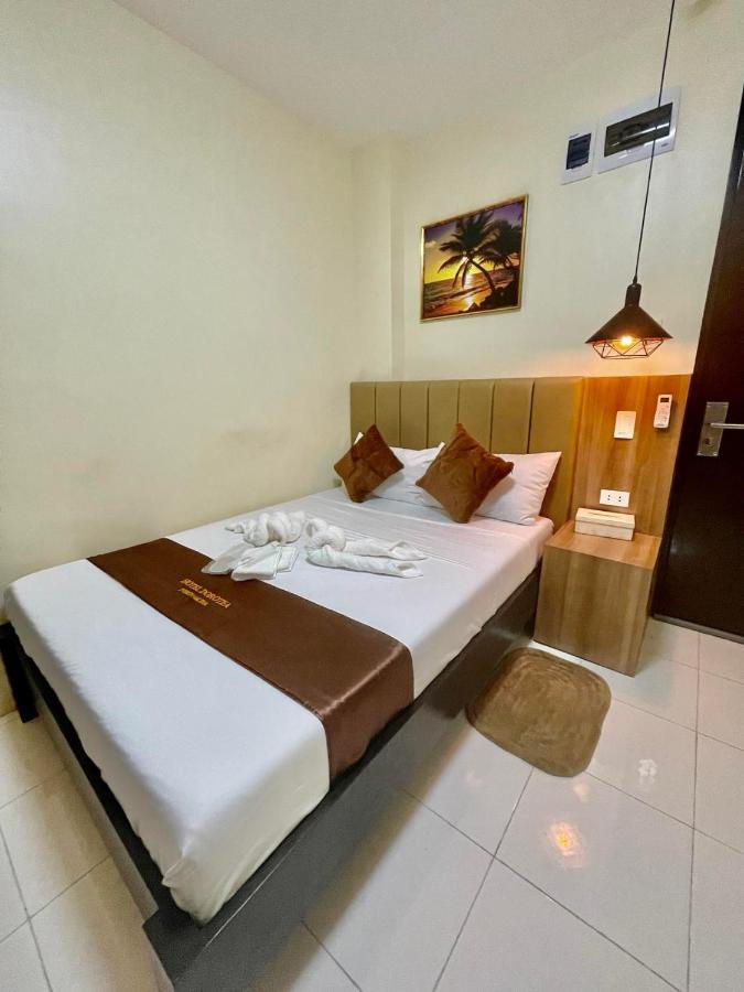 Hotel Dorotea Puerto Galera Exterior photo